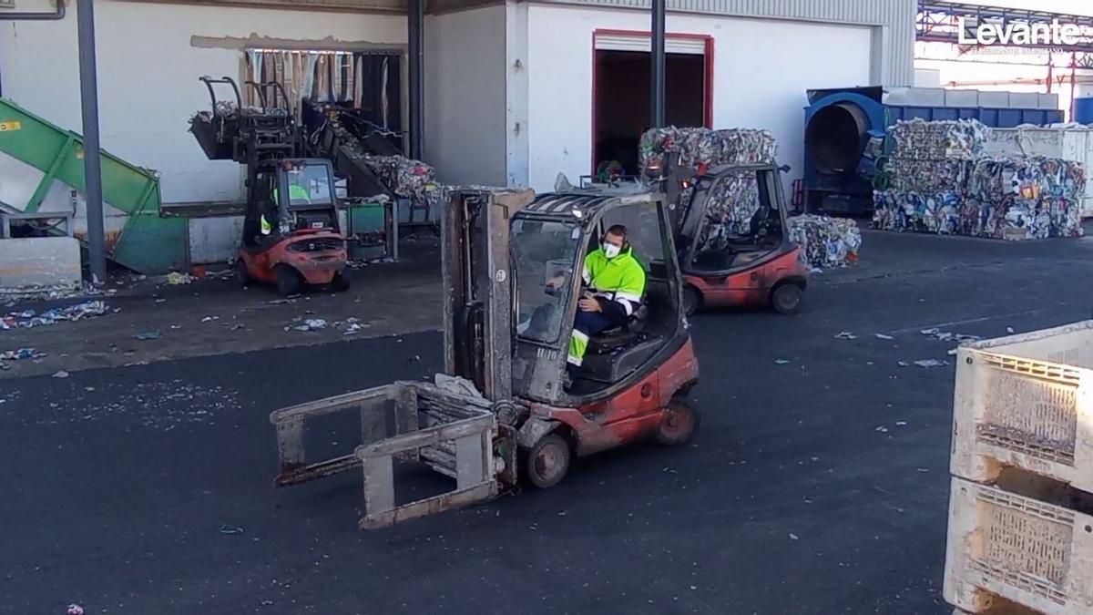 Cómo se reciclan los envases de plástico en Valencia