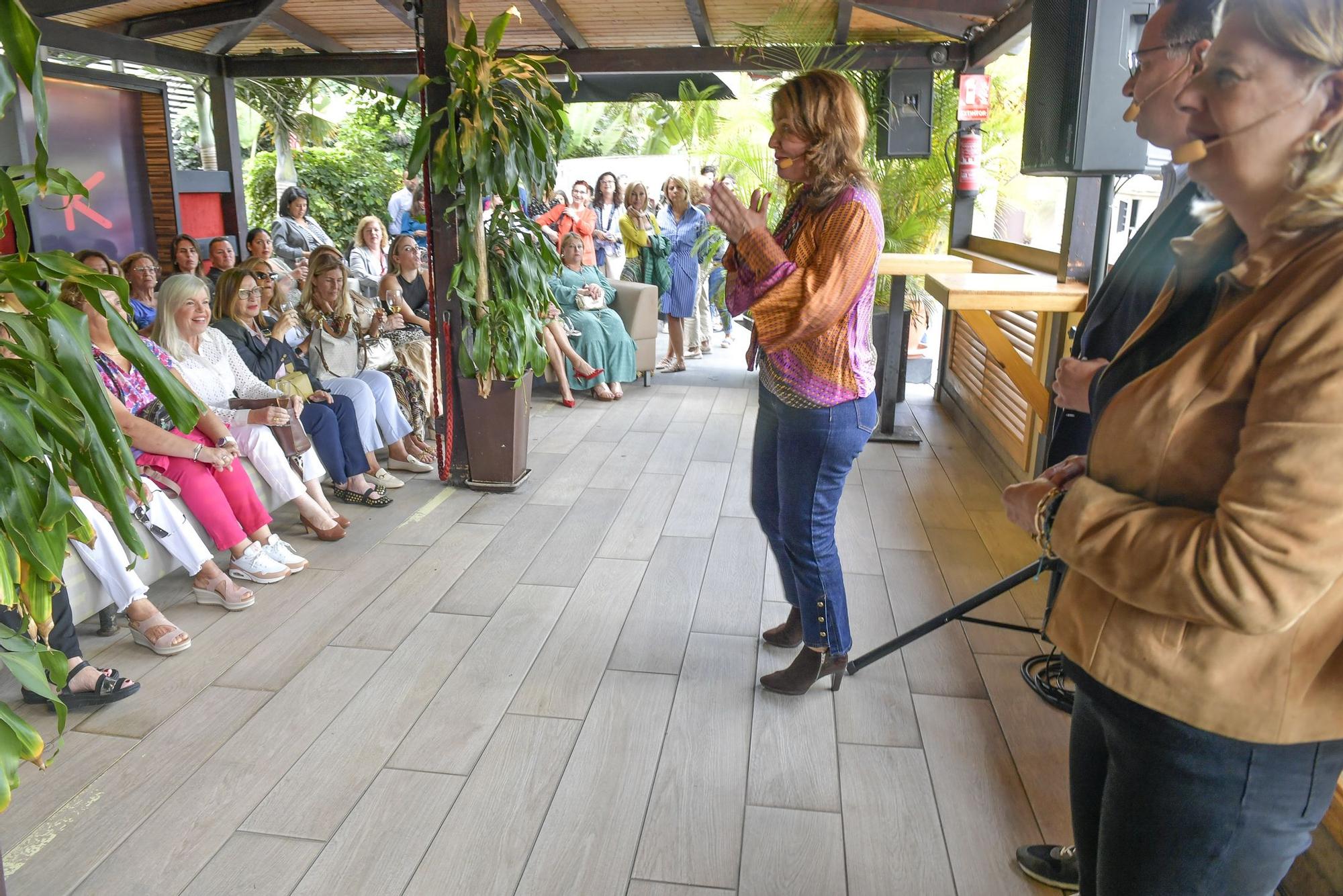 Un día en la campaña electoral de Jimena Delgado, candidata del PP al Ayuntamiento de Las Palmas de Gran Canaria