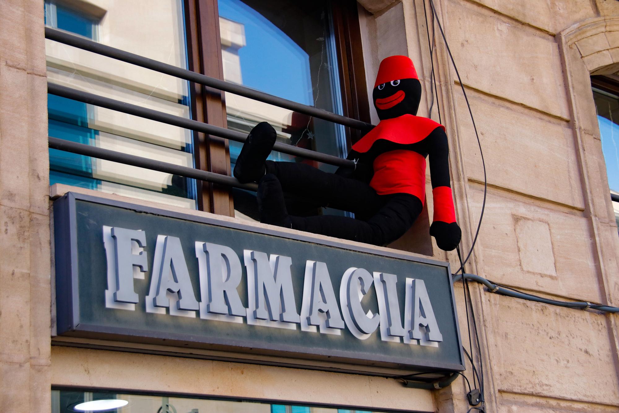 La Navidad se cuela por los balcones de Alcoy