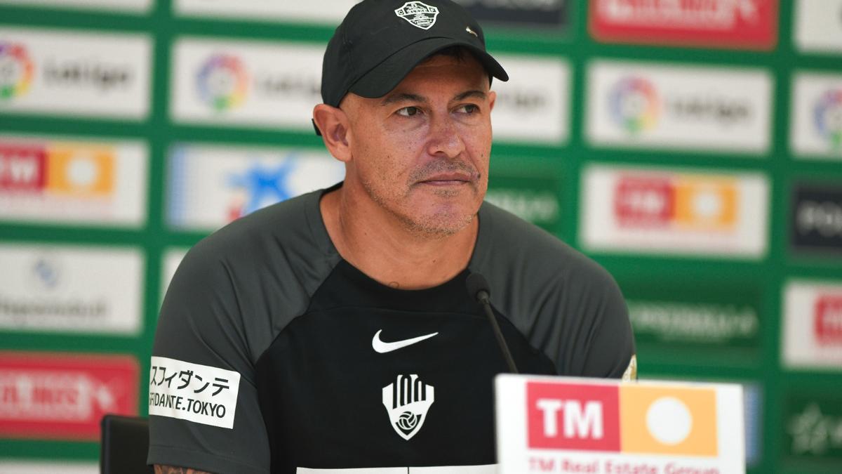 El entrenador del Elche CF, Jorge Almirón, en sala de prensa
