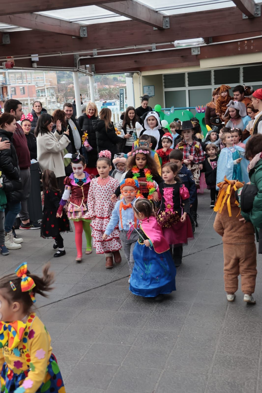 Así fue la fiesta carnavalera en el Santa Olaya (en imágenes)