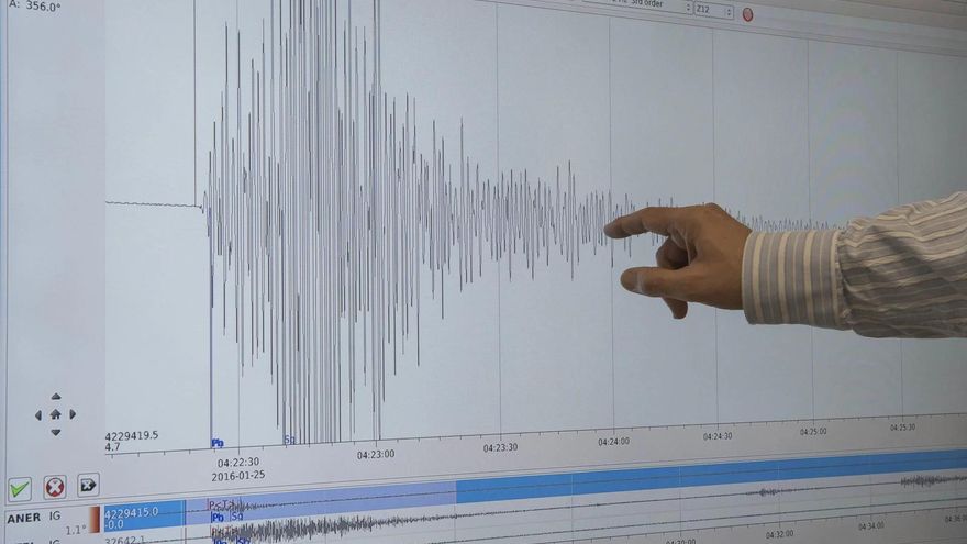Familiares de extremeños ante el terremoto en Almería: &quot;Las camas parecían las del exorcista y la gente ha salido pasmada&quot;