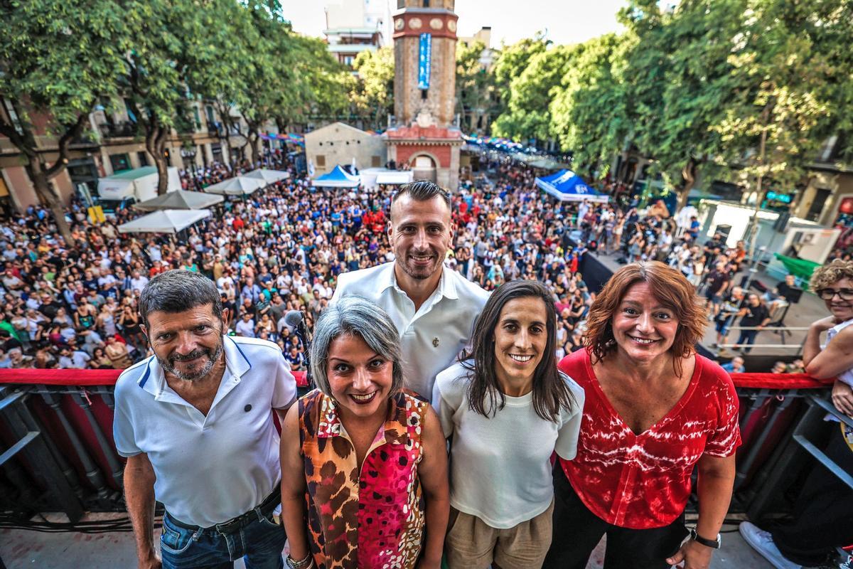 Pregón en Gràcia, inicia la fiesta