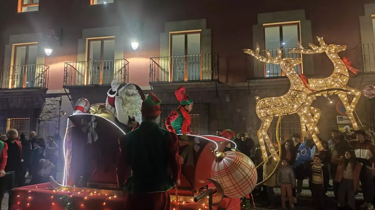 Orihuela recibe a Papá Noel