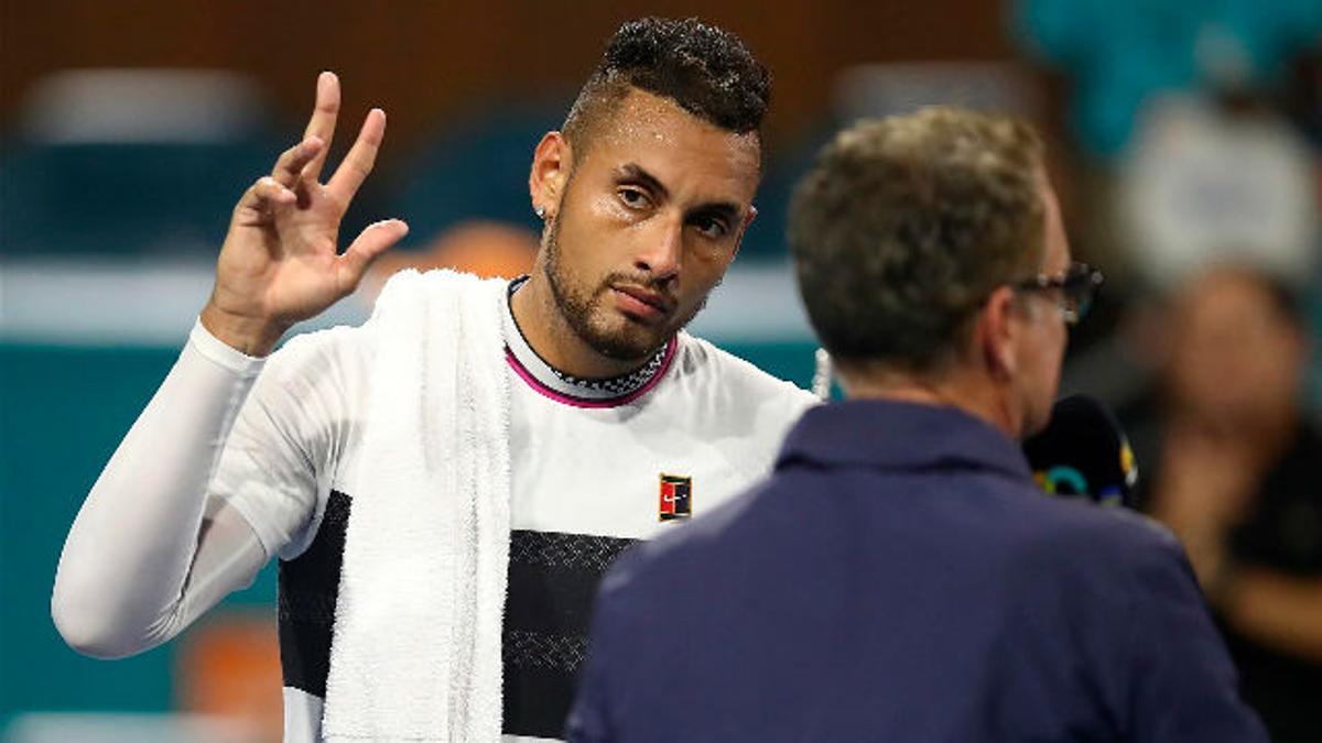 Kyrgios la vuelve a liar con otro saque de cuchara