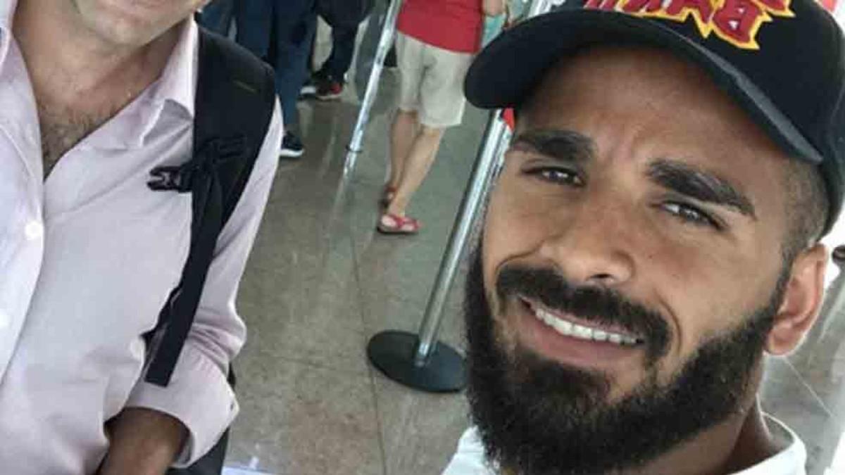 Douglas partió hacia Turquía