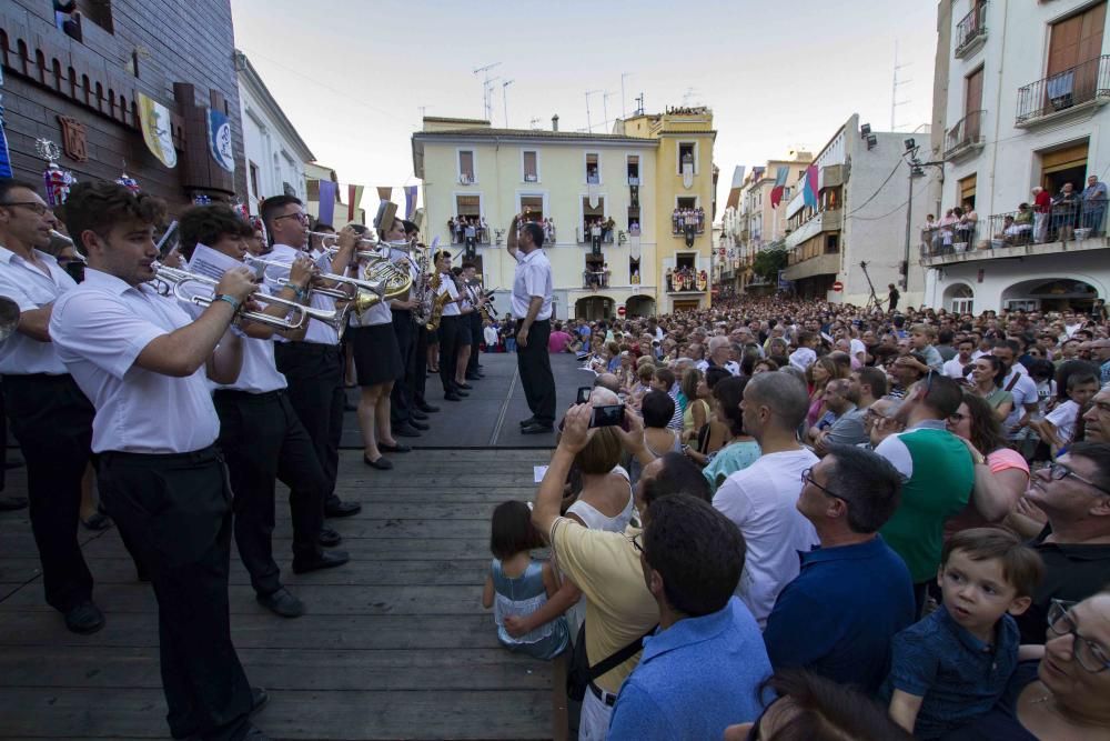 Entrada de Bandes de les festes de Moros i Cristians d'Ontinyent 2019