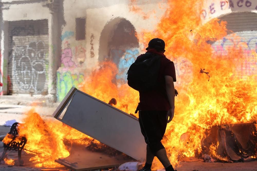 Protestas contra el Gobierno de Piñera y la ...