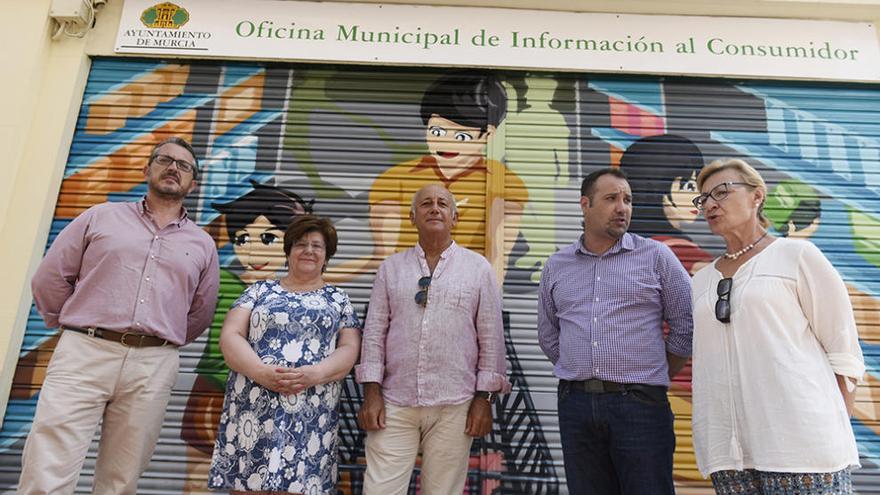 Eliminarán las pintadas de la iglesia de San Bartolomé y del arco de Santo Domingo