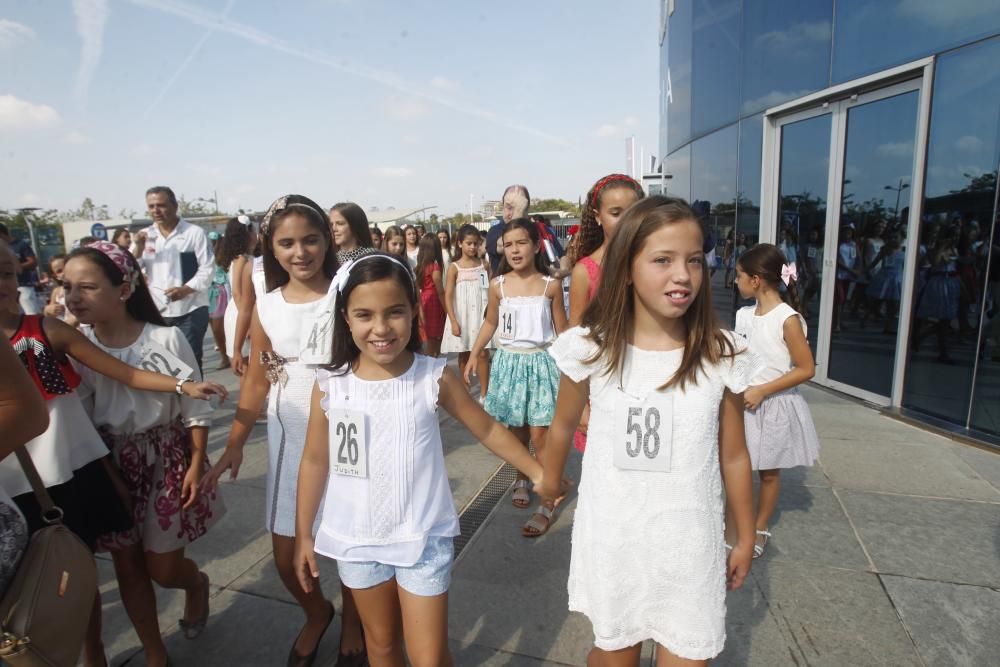 Las candidatas a la Corte de Honor Infantil, en l'Oceanogràfic