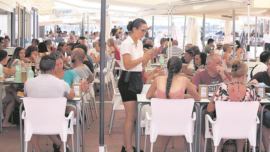 Las familias de Castellón ya gastan lo mismo que antes de la crisis en comer fuera