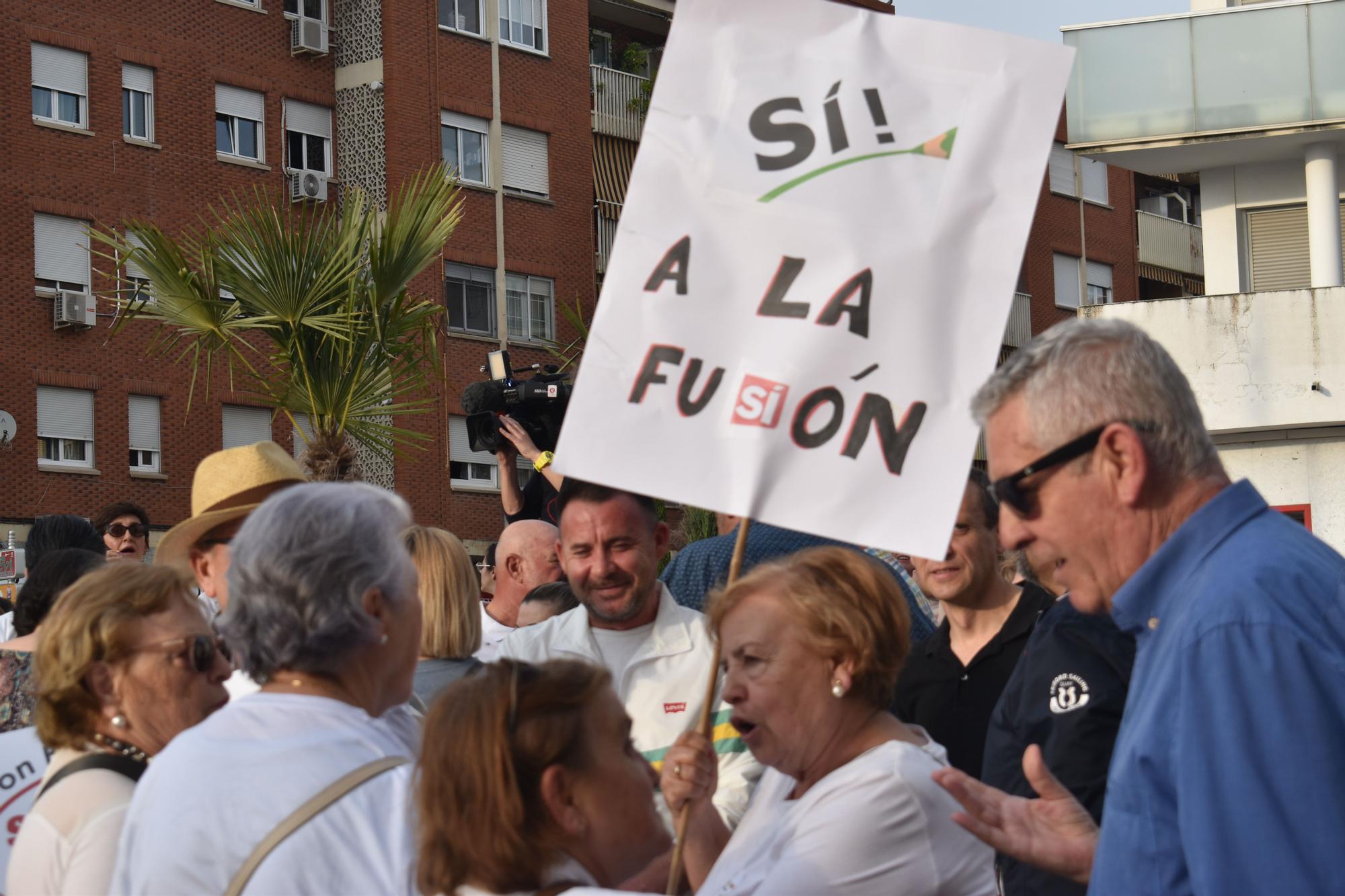 Manifestación en Don Benito por la fusión con Villanueva