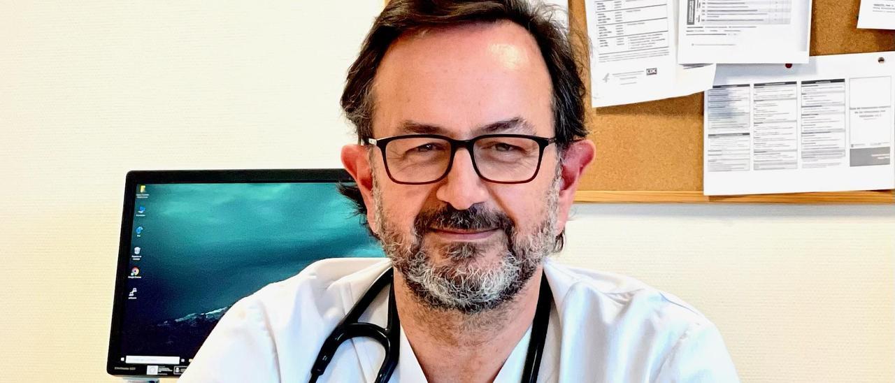 El doctor Martín Lázaro, facultativo del Chuvi y nuevo presidente de la Sociedade Oncolóxica de Galicia.