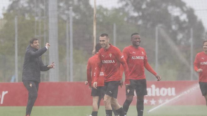 Dubasin, sobre su futuro en el Sporting: "Ahora mismo tengo contrato y estoy muy feliz aquí"