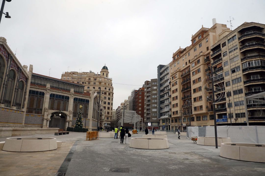 Inauguración de la Plaza de Brujas renovada tras las obras