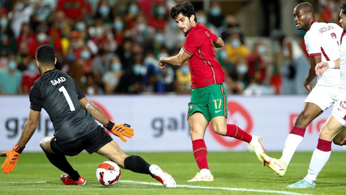 Guedes, contra Qatar.