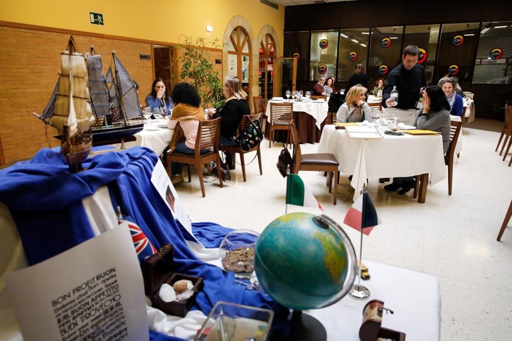 Comida de la Escuela de idiomas en la Escuela de Hostelería