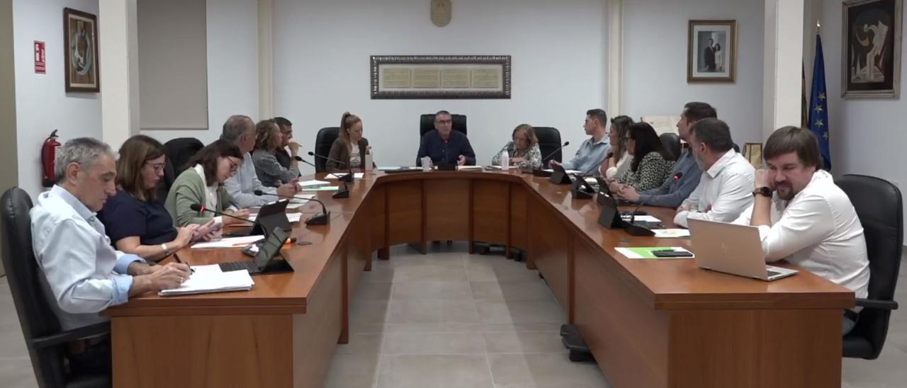 Una sesión del pleno del Ayuntamiento de Montserrat durante esta legislatura.
