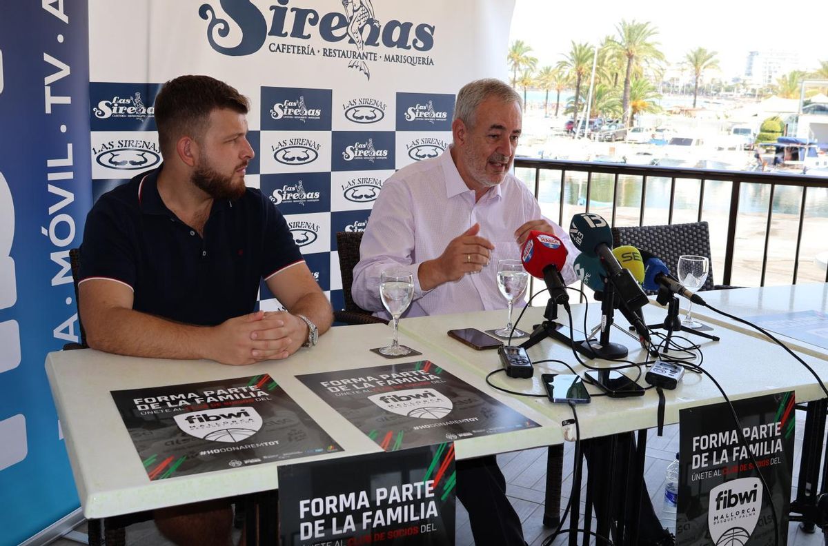 Miquel Capella y Guillem Boscana durante la rueda de prensa.