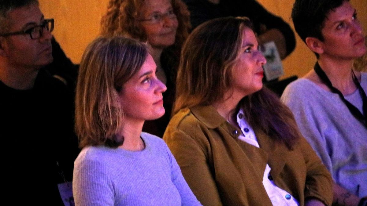 La presidenta de En Comú Podem, Jéssica Albiach, y la nueva diputada en el Congreso Candela López, en un acto este sábado