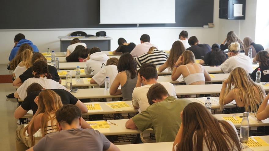 Notes de tall 2023: Consulta la nota per accedir als estudis de les universitats de Catalunya
