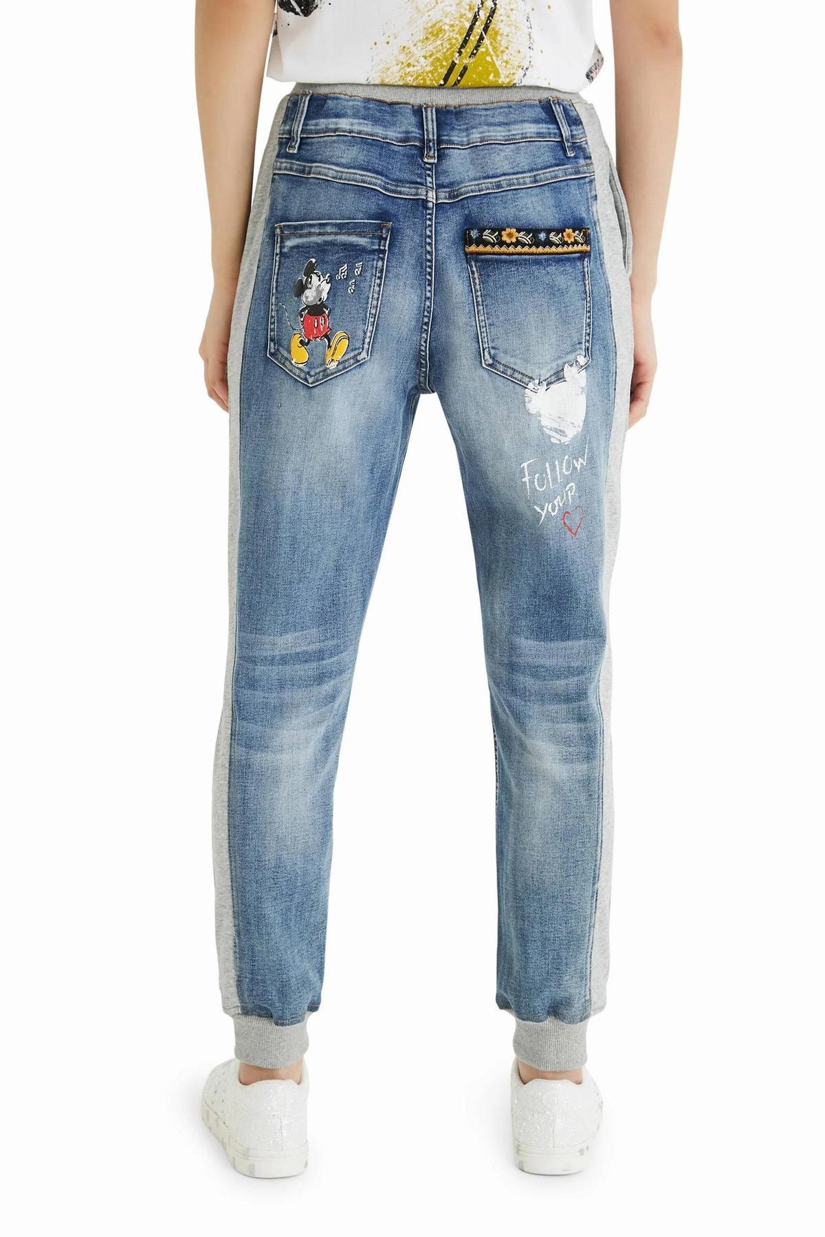 Vaqueros jogger de Mickey Mouse