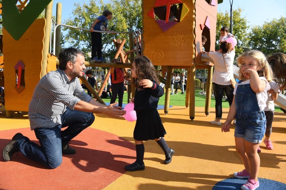 Las vecinas de la zona reunieron firmas para pedirle al Concello que ampliase la zona de juegos y realizase mejoras en la seguridad.