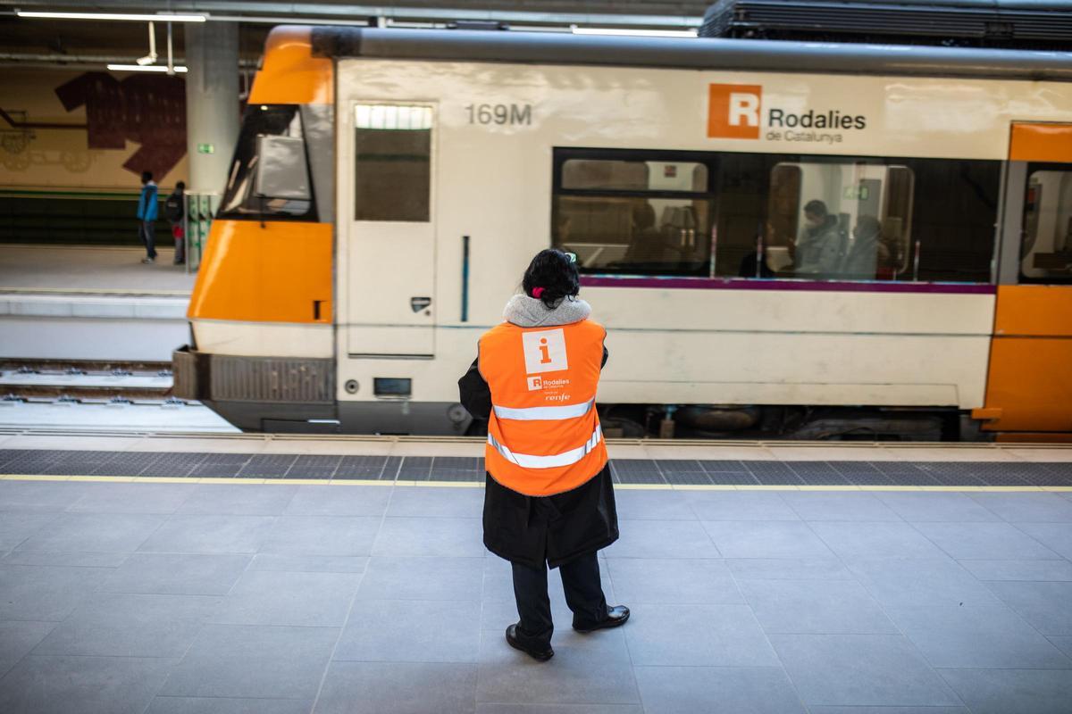 La estación de Rodalies de Sant Andreu entra en servicio