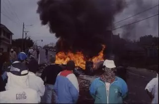 ¡Barricadas en llamas por el banco canario-sahariano!
