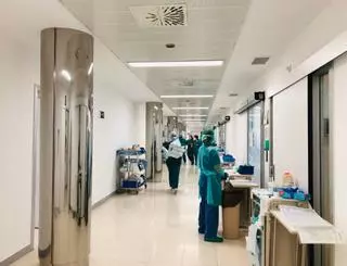 Los médicos jubilados a la fuerza en Aragón exigen el 10% más de pensión