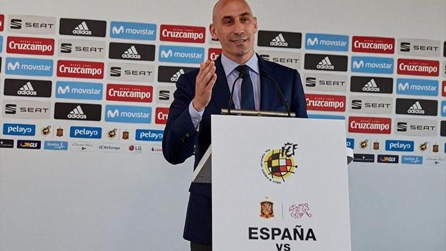 Luis Rubiales denuncia «despilfarros» de Larrea