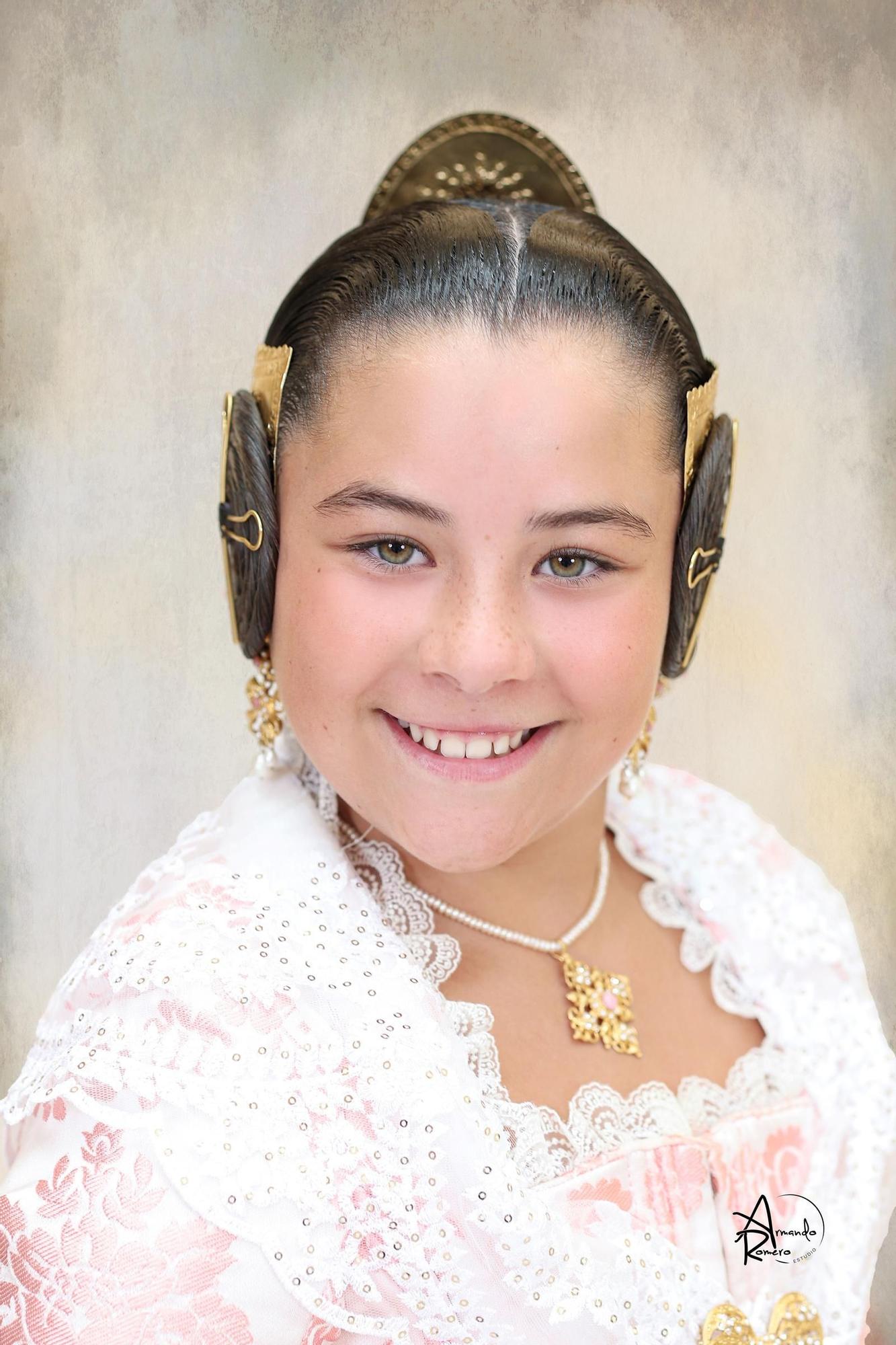 Rocio Martinez Mora (Periodista Gil Sumbiela-Azucena)