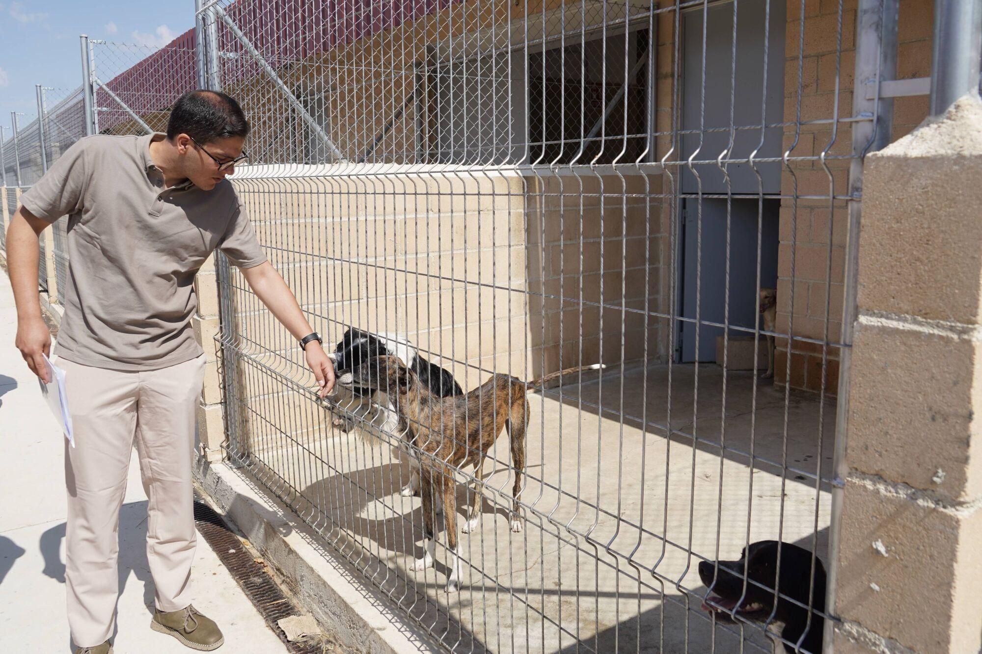 Visita a las instalaciones del nuevo Centro de Protección Animal