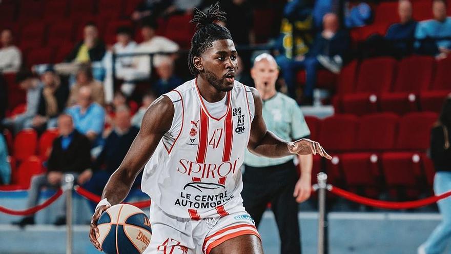 Izaw-Bolavie, en el Charleroi antes de fichar por el Manresa este verano.