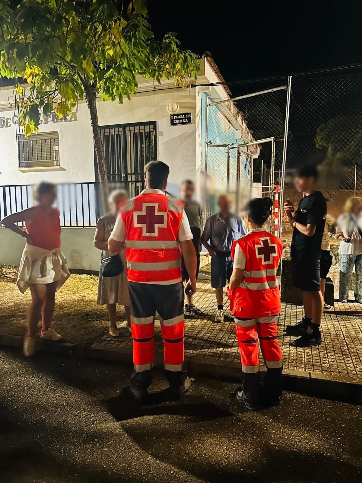 Así se está desarrollando el incendio de Valdecaballeros