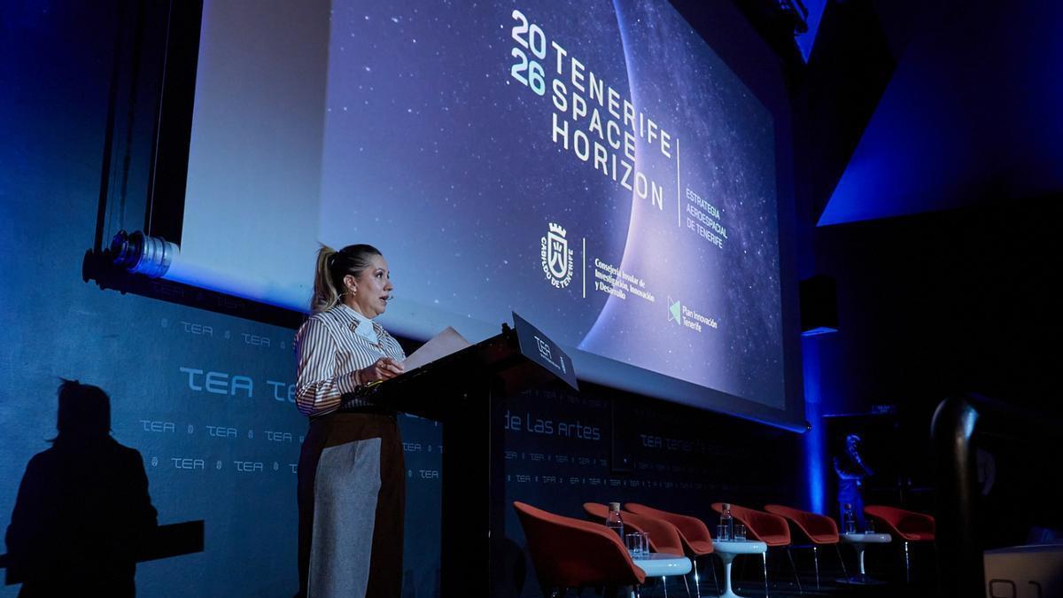 El Pleno aprueba una moción para reclamar al Gobierno de España y al Ejecutivo canario más respaldo institucional y financiero con el objetivo de impulsar la estrategia Tenerife Space Horizon y atraer nuevos proyectos vinculados a la industria espacial.