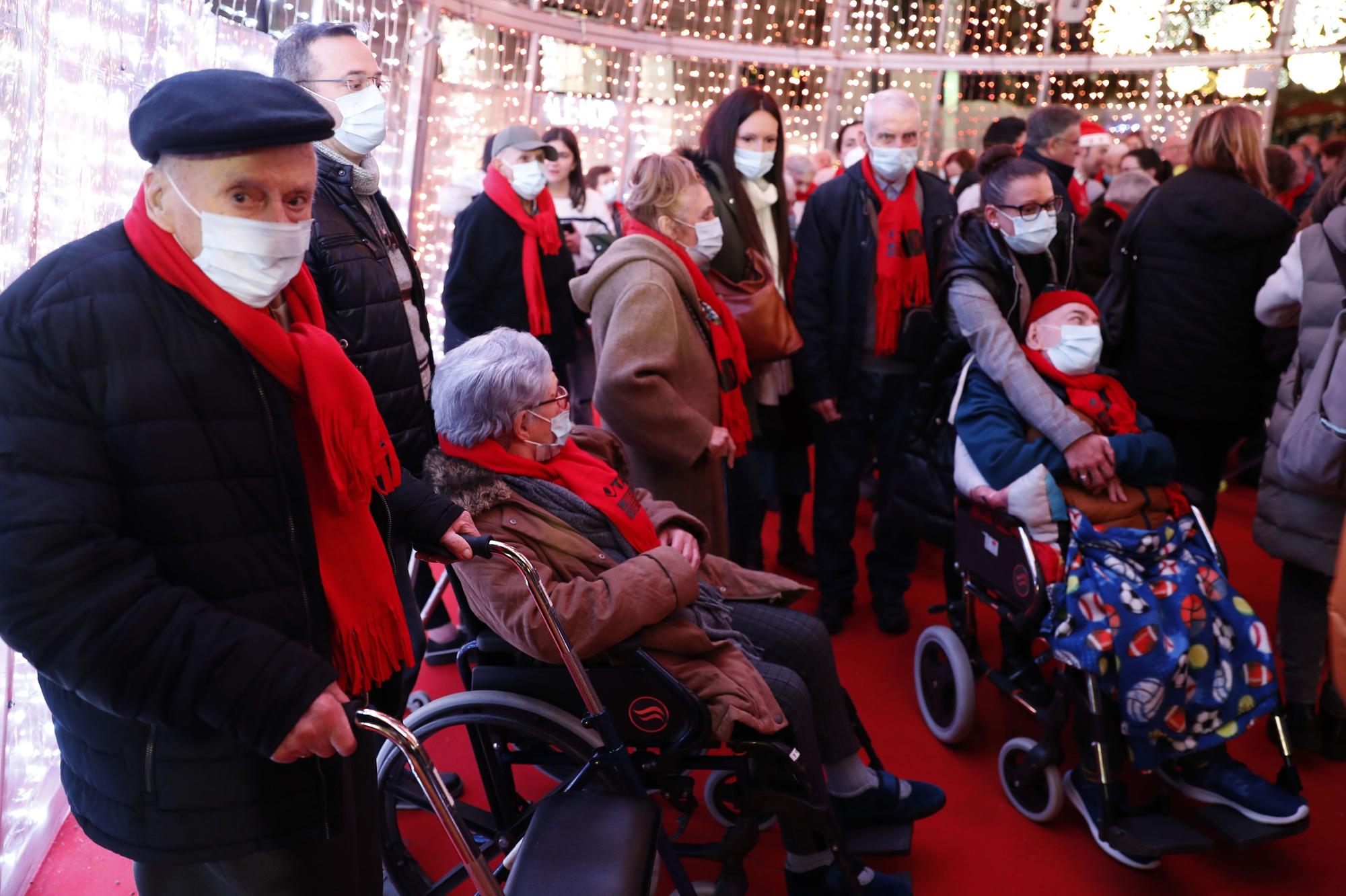 Los taxistas acercan a los mayores a la Navidad de Vigo