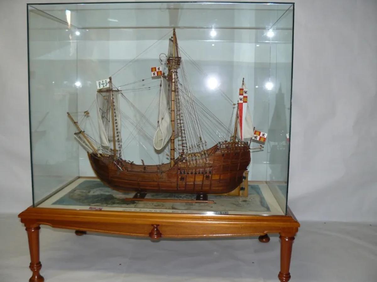 La réplica de la carabela.