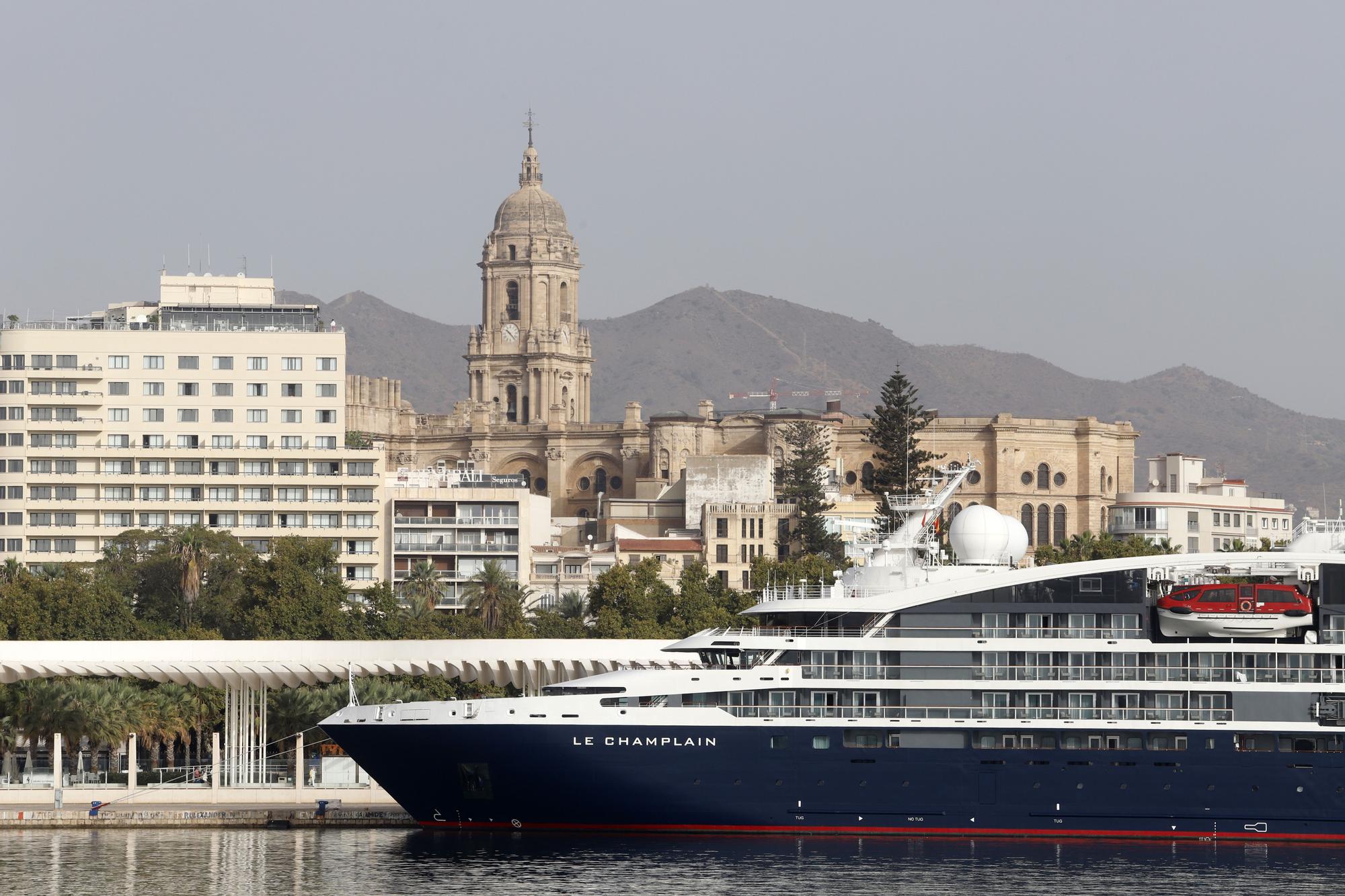 Atraca en el Puerto de Málaga Le Champlain: el crucero del lujo y la exclusividad