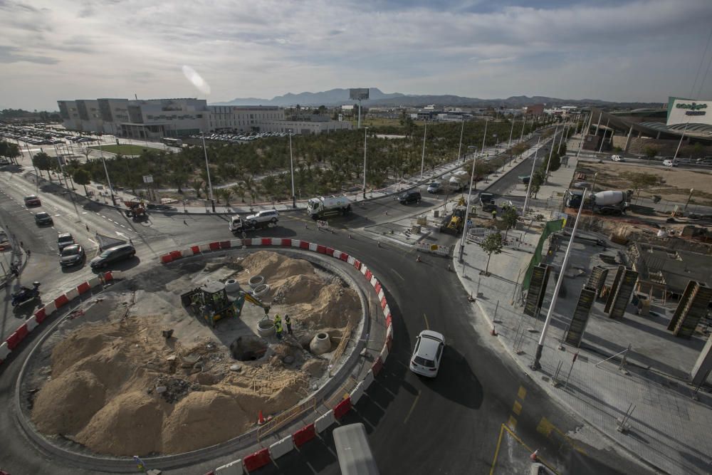 La rotonda del Hospital del Vinalopó en Elche