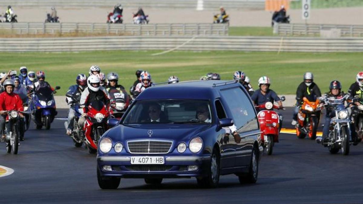 El cortejo fúnebre de Bernat Martínez en Cheste