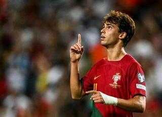 Joao Félix marca en la goleada de Portugal