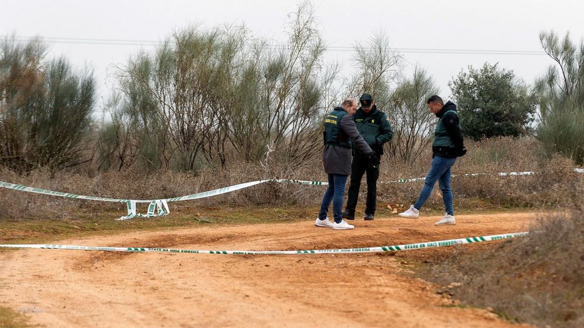 Agentes de la Guardia Civil en la zona del crimen de Meco, en 2019.