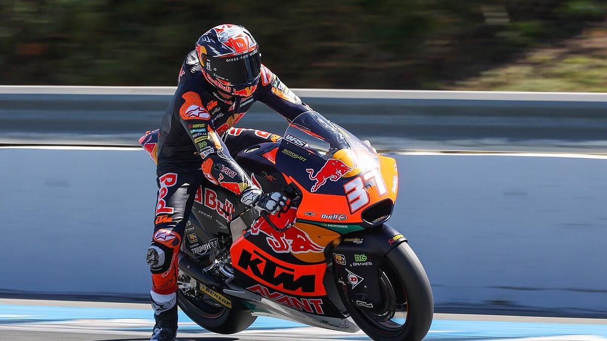 Pedro Acosta, en la segunda jornada de entrenamientos en Jerez