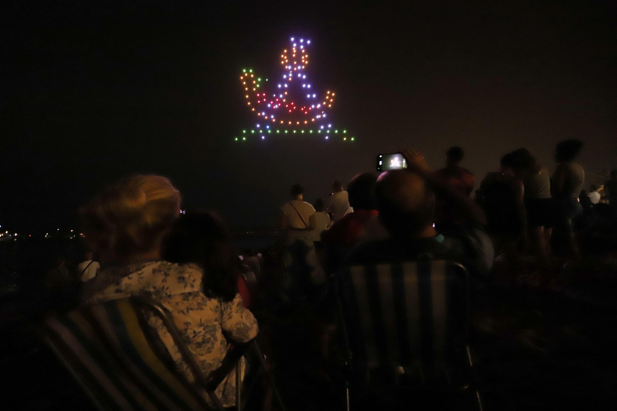 Los fuegos artificiales dan la bienvenida a la Feria de Málaga 2022