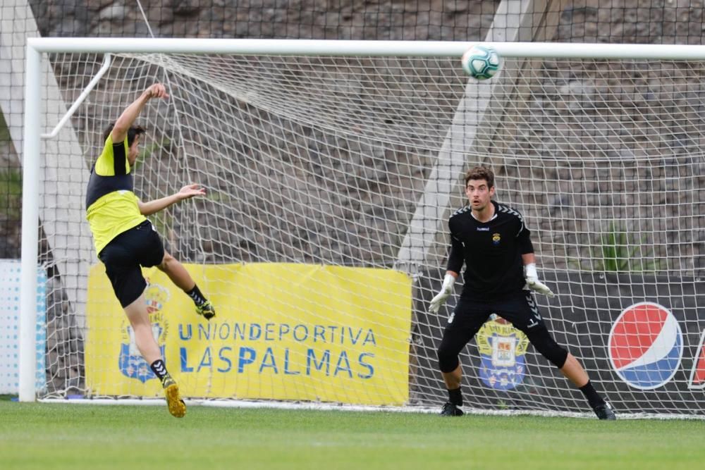 Primer entrenamiento de la UD Las Palmas en su fas