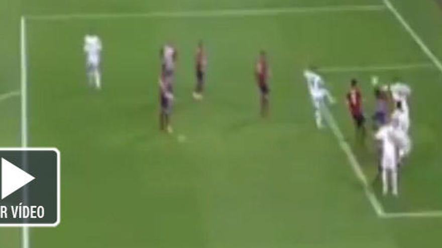 Sergio Ramos anota su gol en fuera de juego