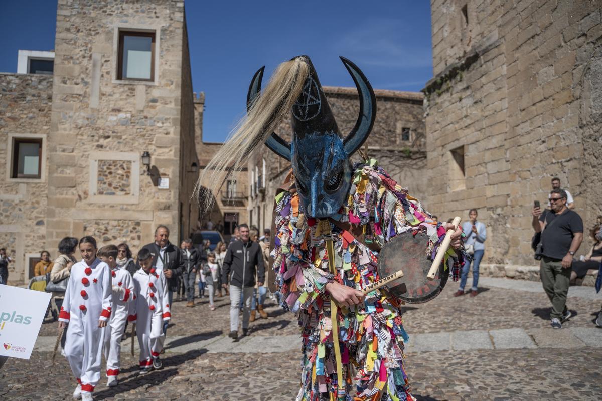 Jarramplas en la plaza de San Mateo.