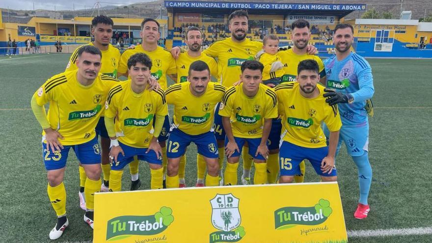 Alineación titular del San Miguel en el partido ante el Mensajero.