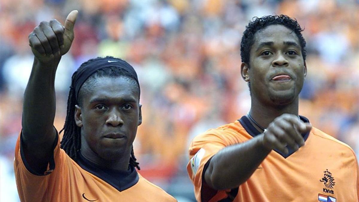 Seedorf y Kluivert en su etapa como jugadores de la selección holandesa